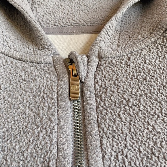 Lululemon Jacket - Picture 2 of 5